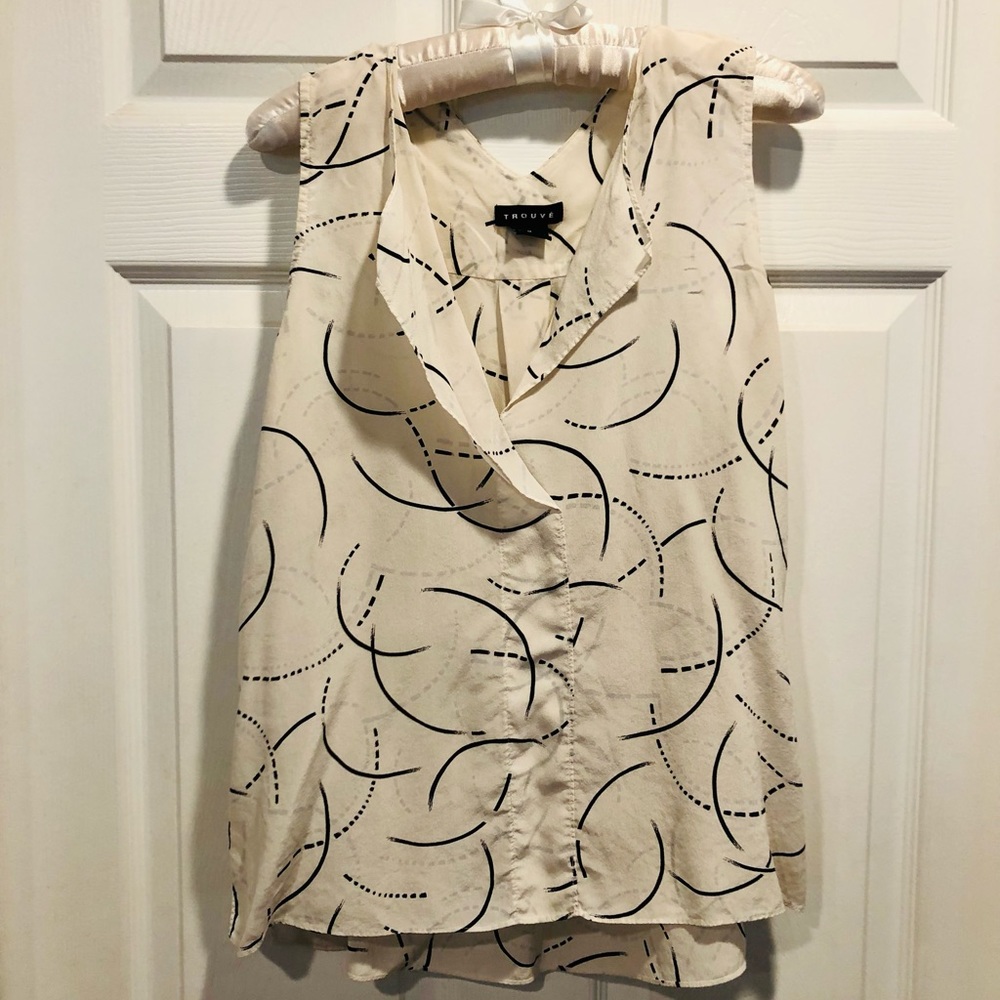 Trouve short sleeve top, flowy, black and white, medium
